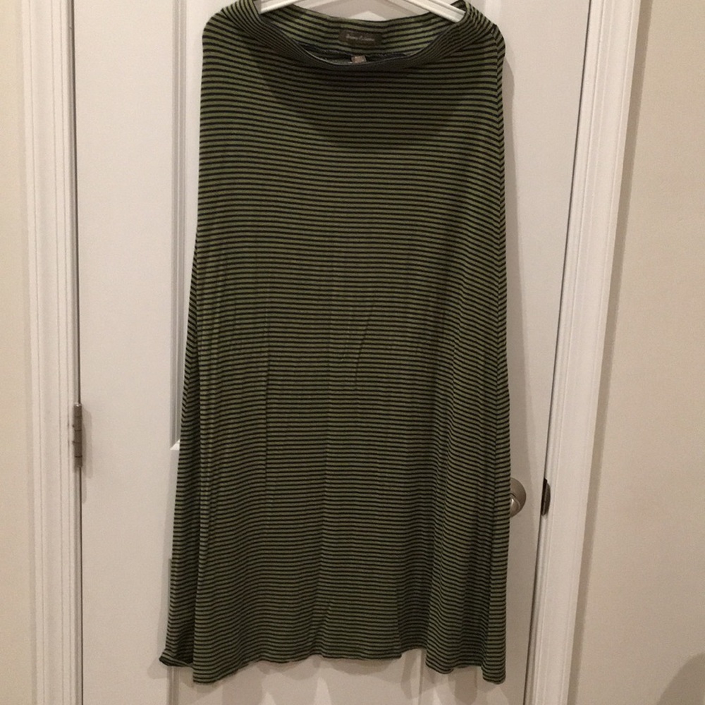 Tommy Bahama Green and Navy Striped Skirt.
